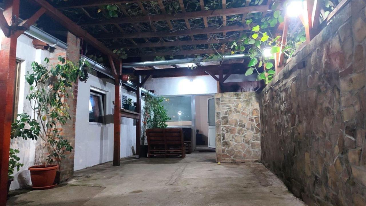 Airport Apartment Air Surčin المظهر الخارجي الصورة